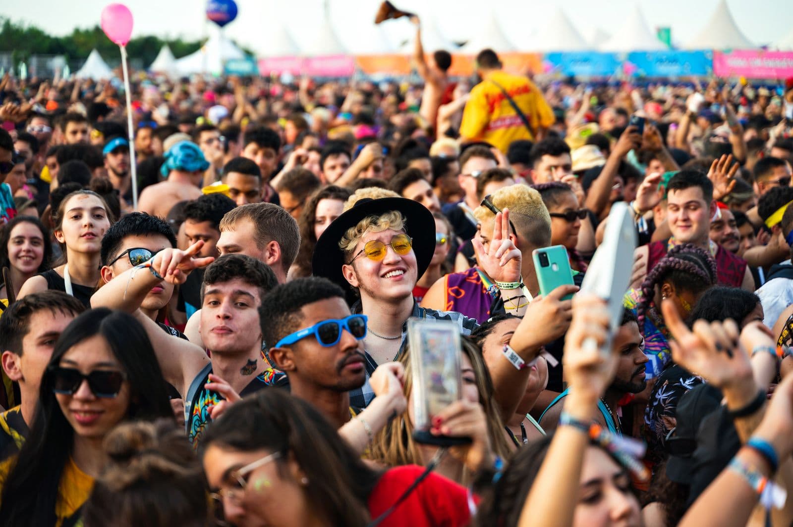 A crowd at an outdoor cultural festival